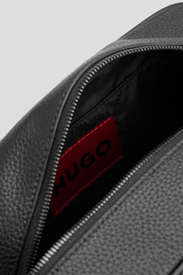 ΤΣΑΝΤΑ (ΝΕΣΕΣΕΡ) HUGO - 001 ΜΑΥΡΟ